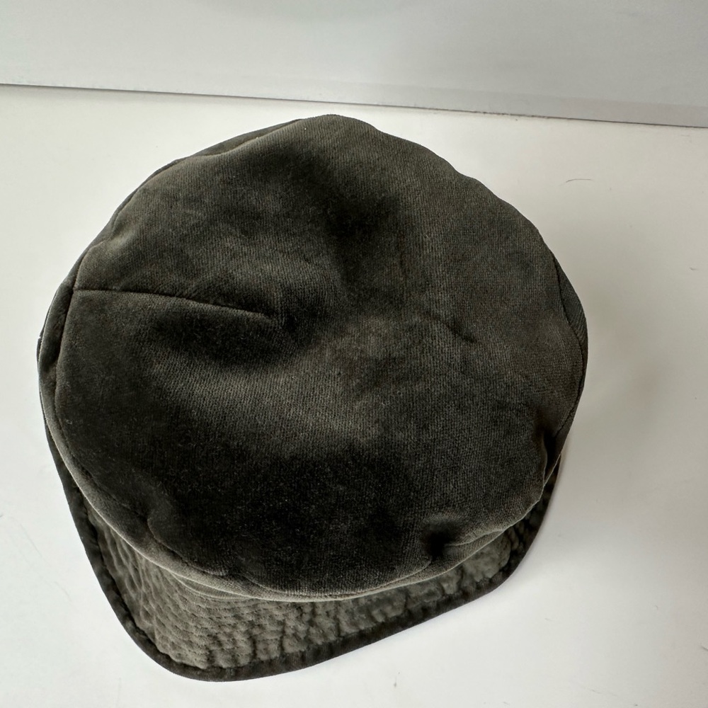 Joan and David cotton velvet hat made in Italy - Picture 6 of 7